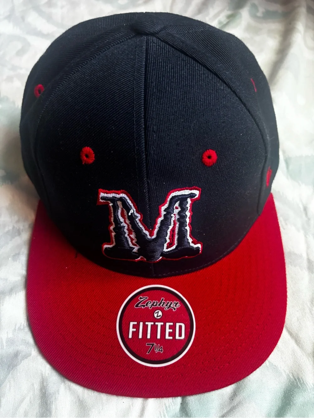Zephyr Men’s Two-Tone Fitted Cap — Black Crown with Red Visor